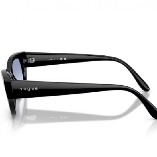 VOGUE 5669 W44/19 54-20-140