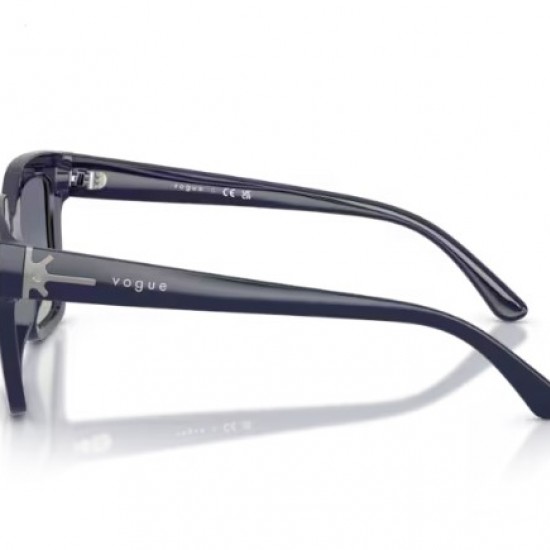 VOGUE 5690 22884L 49-21-140